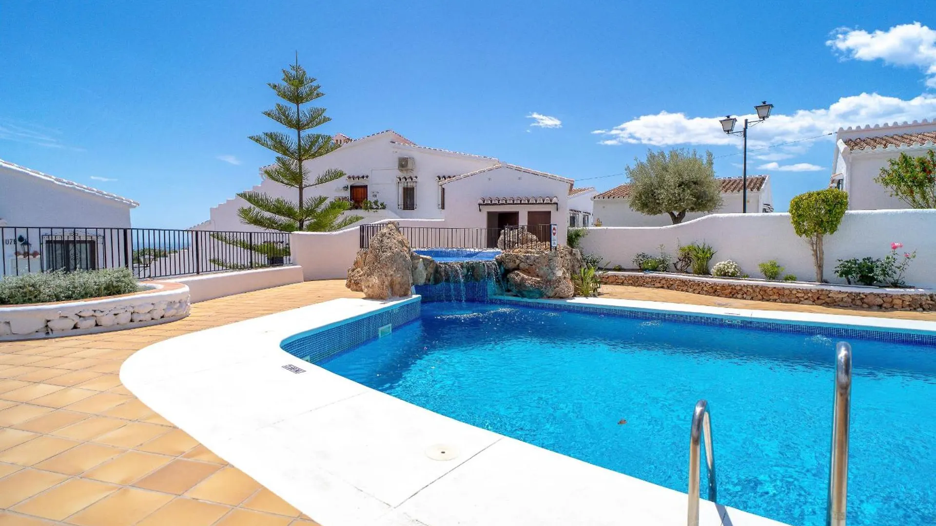 Apartment Los Naranjos 15B Capistrano Village By Casasol Nerja Spain